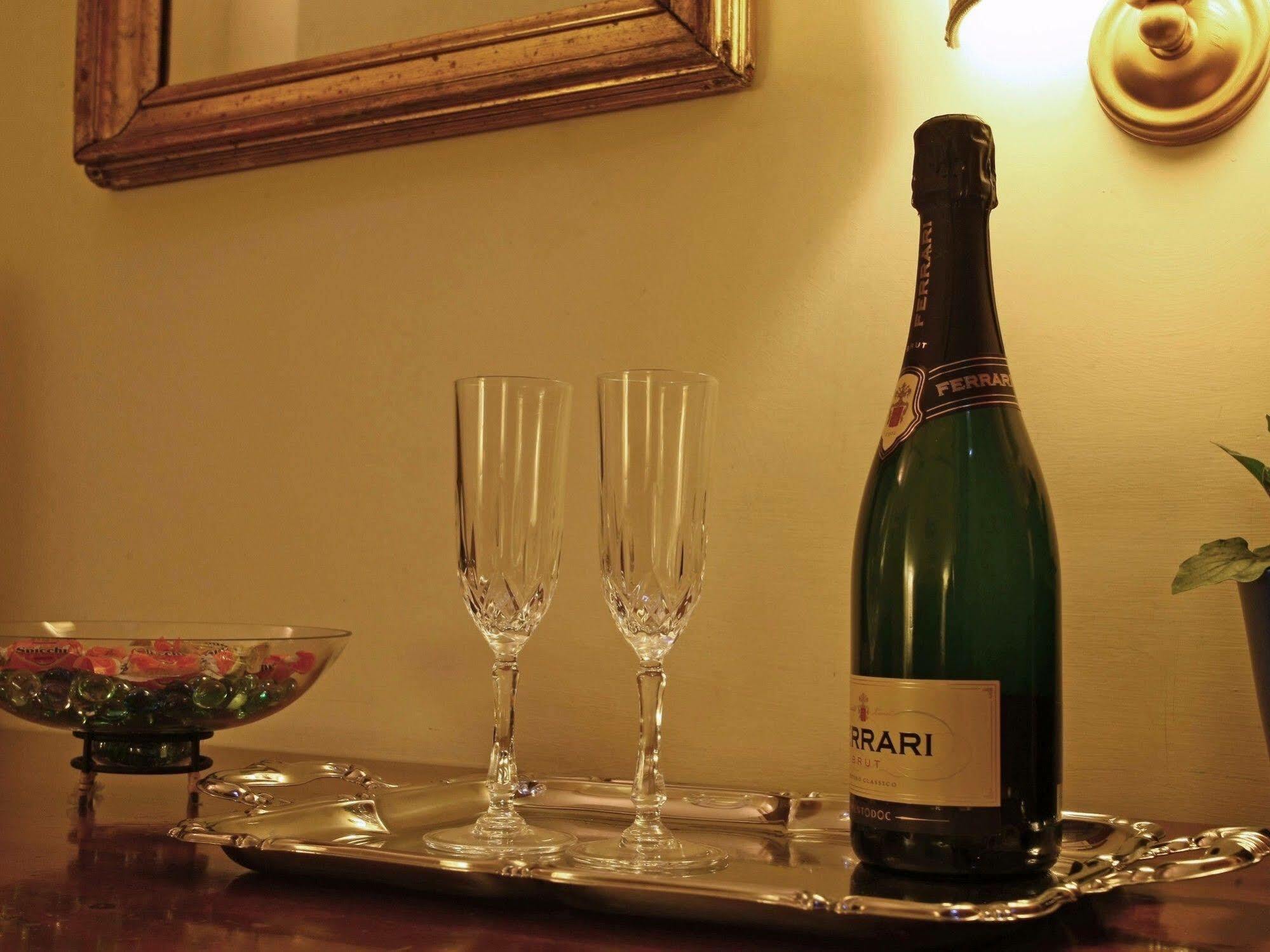 Al Colonnato Di San Pietro Bed & Breakfast Roma Eksteriør bilde